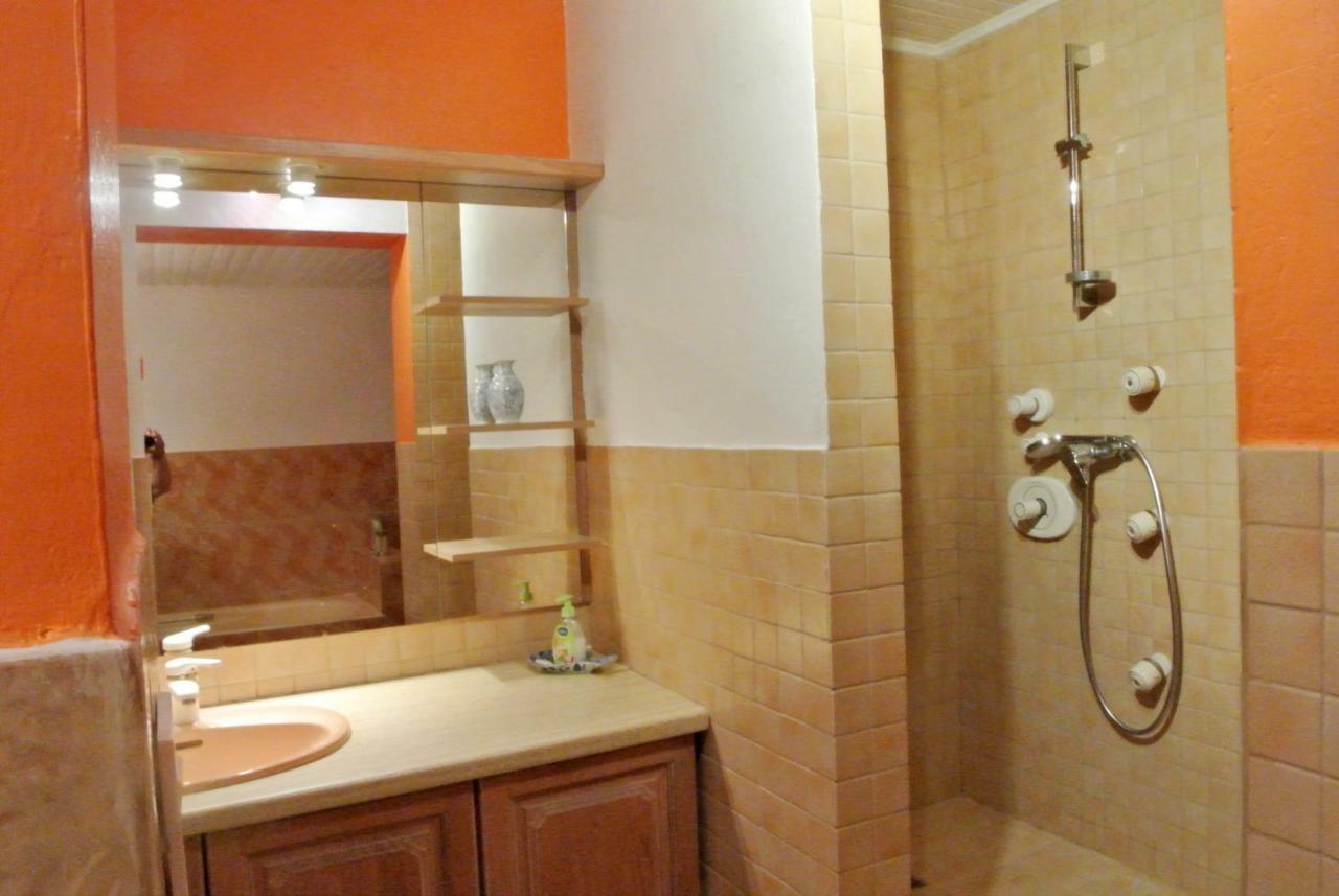 Chambres D'Hotes Saint Alexandre La Rouviere Екстер'єр фото